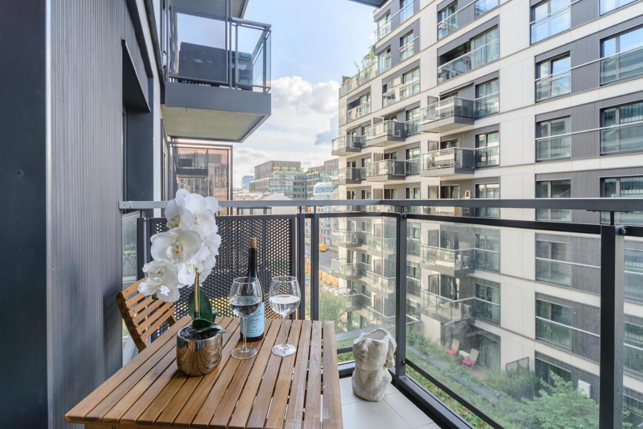 Luxury Apartment On Grzybowska Street Varşovia Exterior foto