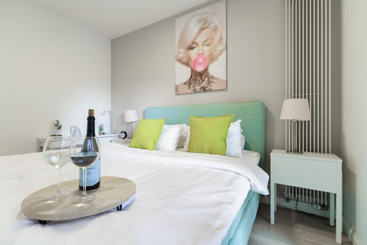 Luxury Apartment On Grzybowska Street Varşovia Exterior foto