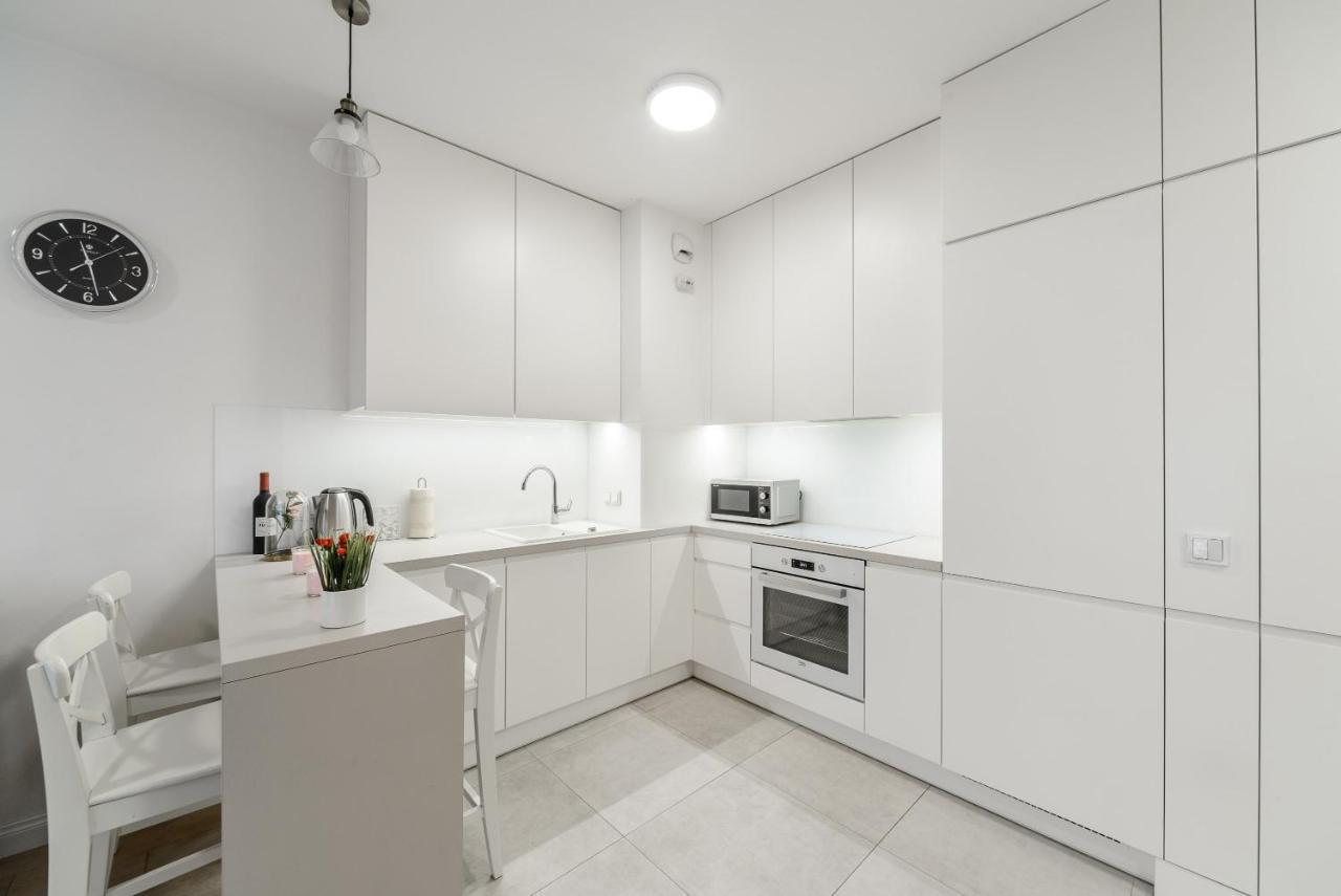Luxury Apartment On Grzybowska Street Varşovia Exterior foto